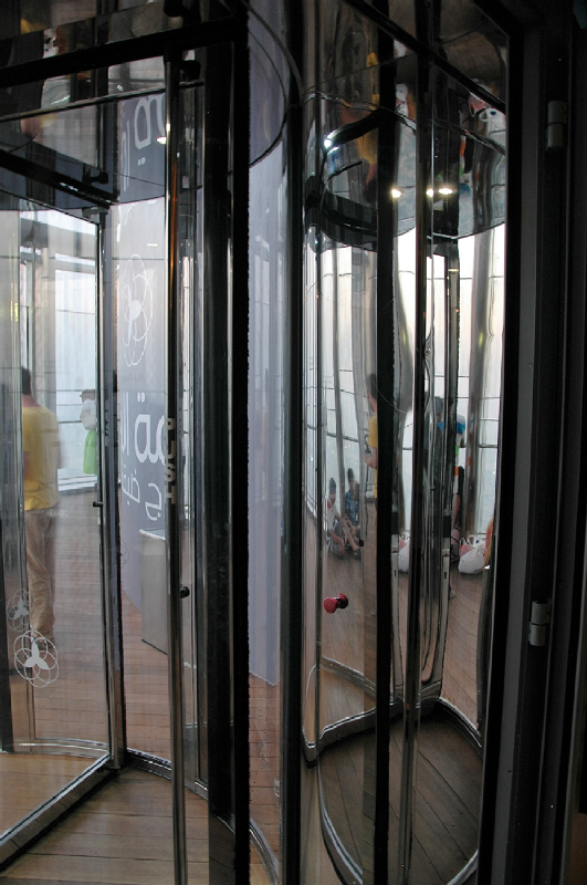 Revolving door Burj Khalifa